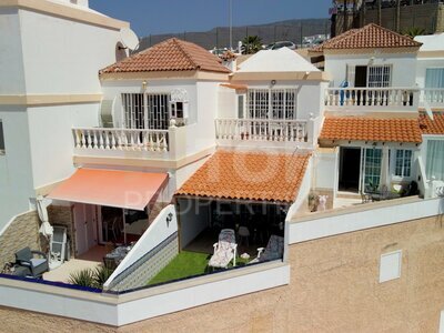 Prodej apartmánu 4+kk s překrásným výhledem, Costa Adeje, Tenerife