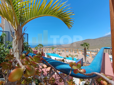 Prodej bytu 3+kk s panoramatickým výhledem na moře a hory, Costa Adeje, Tenerife, Španělsko